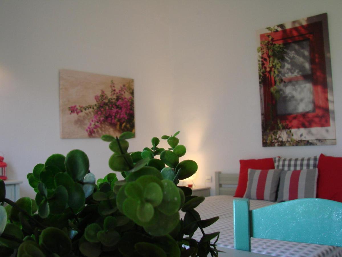 Aegialis Studios & Rooms