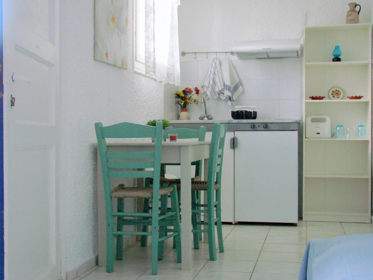Aegialis Studios & Rooms
