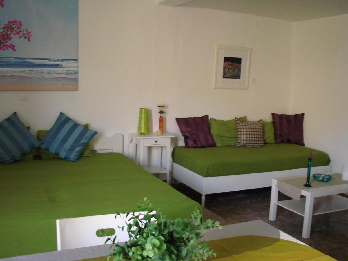 Aegialis Studios & Rooms
