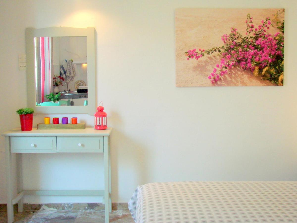 Aegialis Studios & Rooms