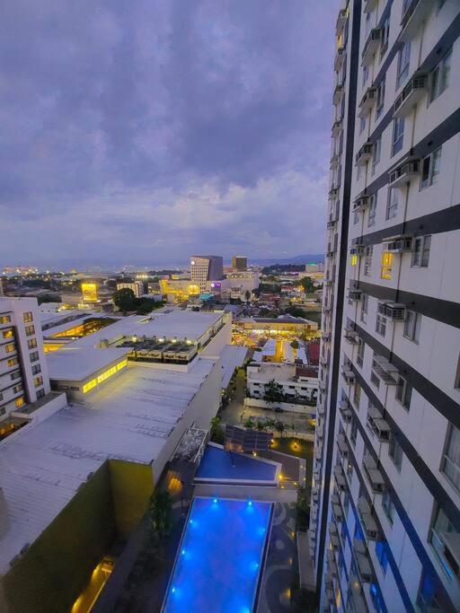Centrio Tower w/ Netflix + WiFi view 2