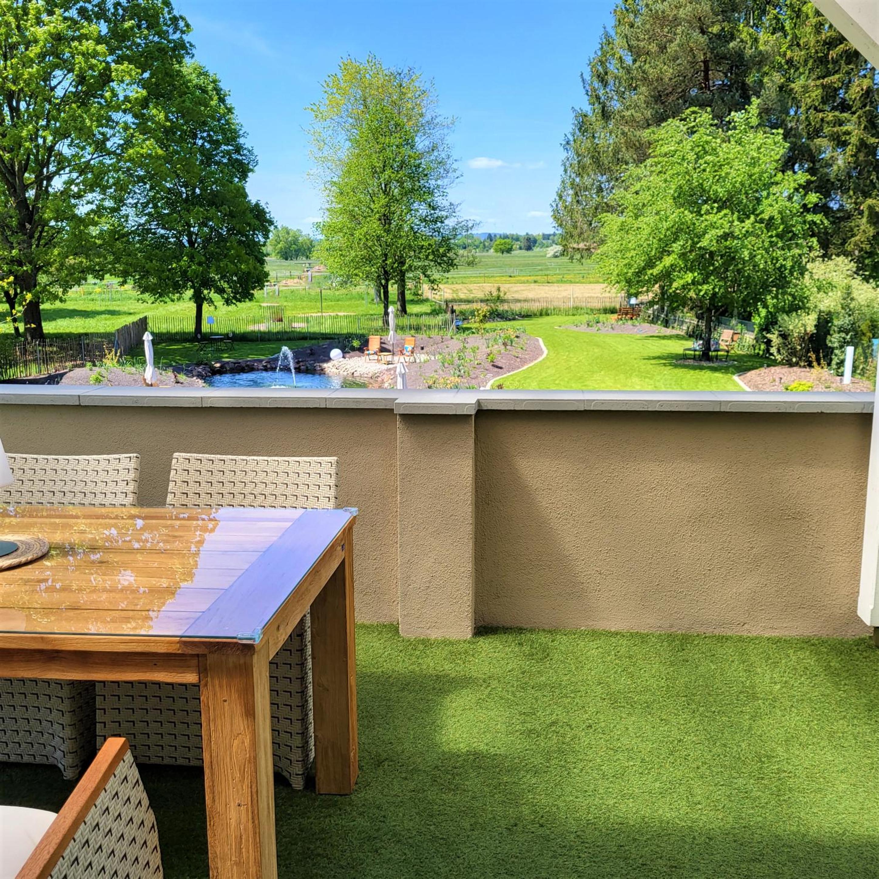 Komfort Ferienwohnungen mit Wellness-Garten - Gästehaus am Bachlauf - Losheim am See