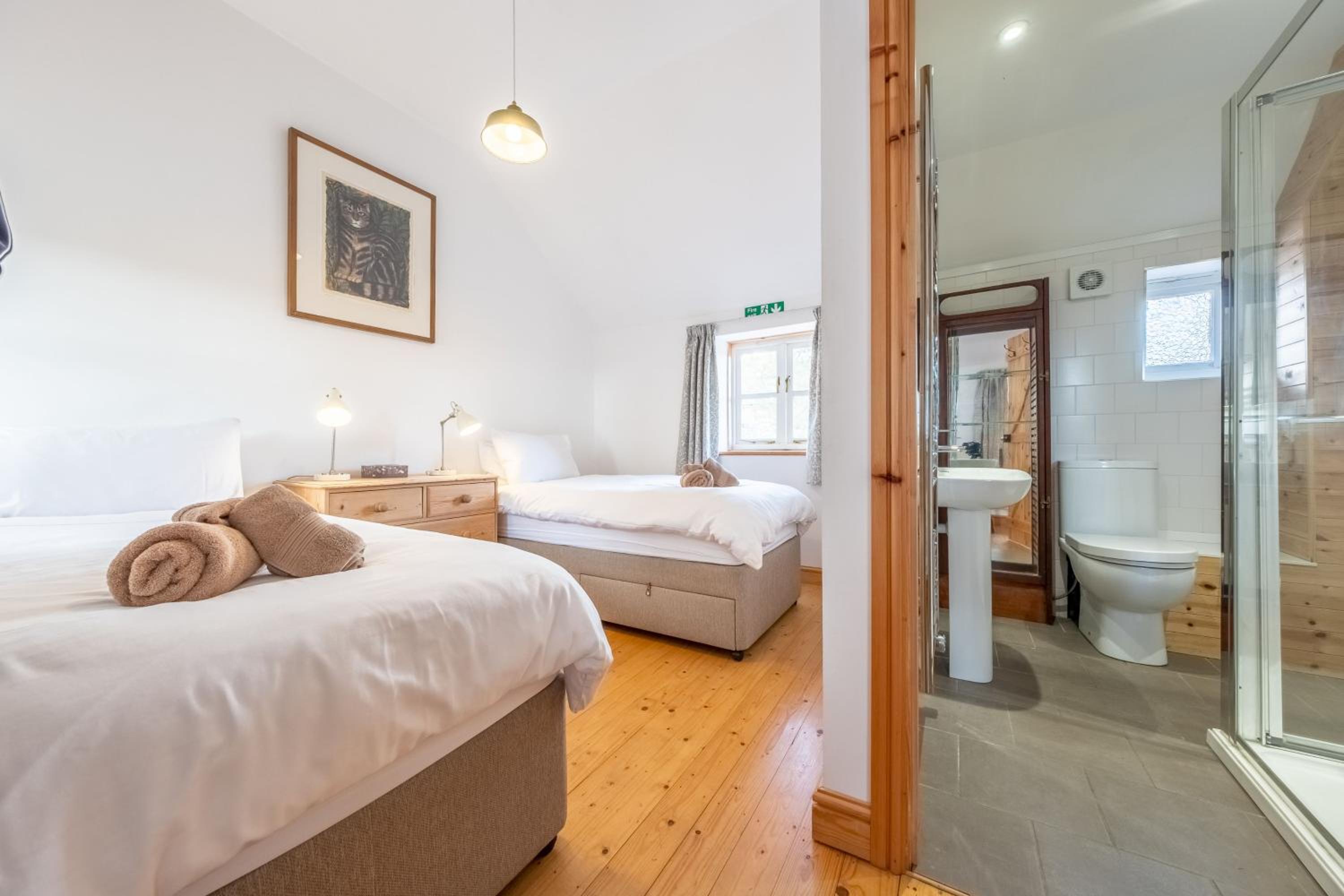 Gallery Cottage