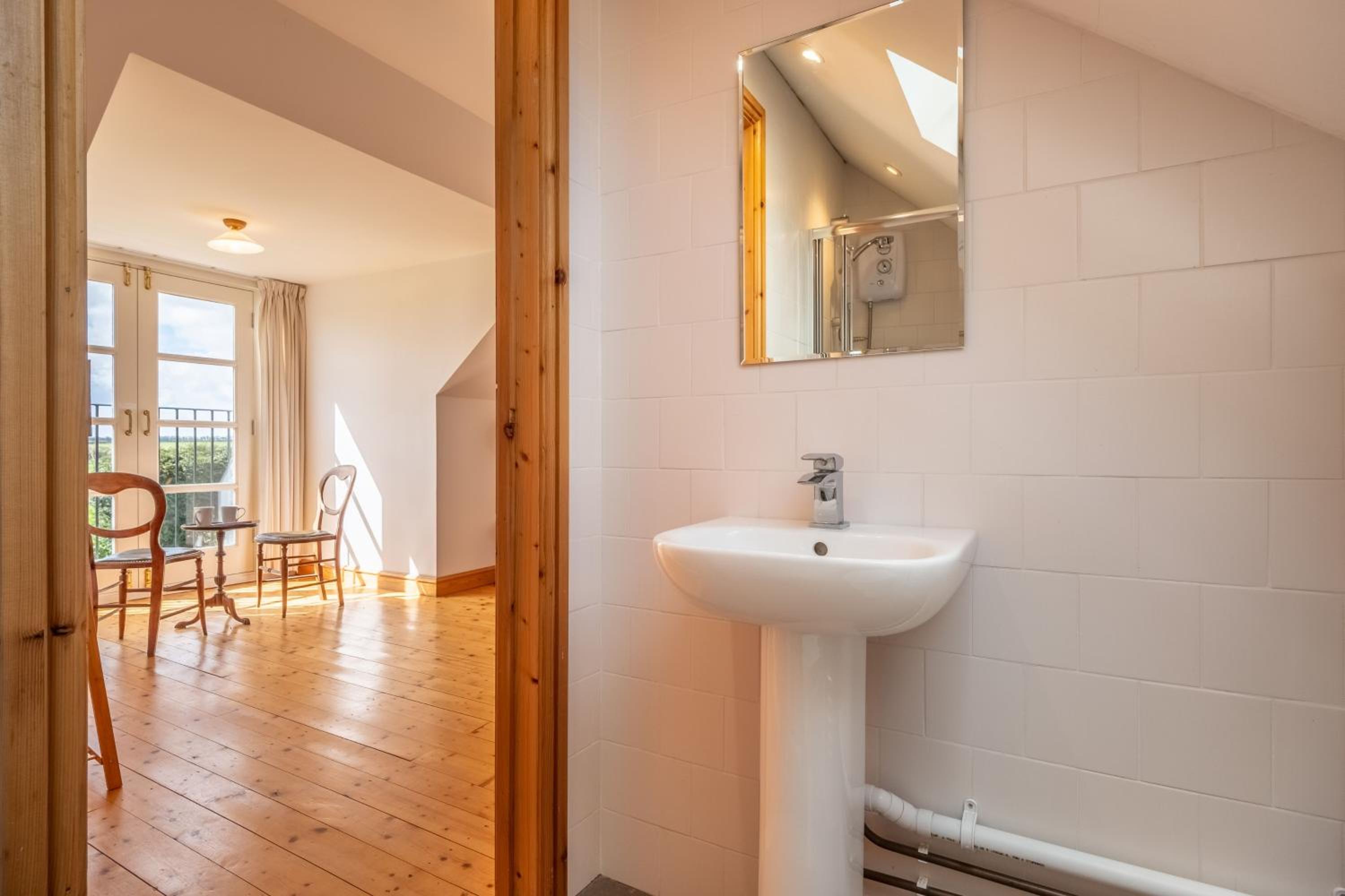 Gallery Cottage