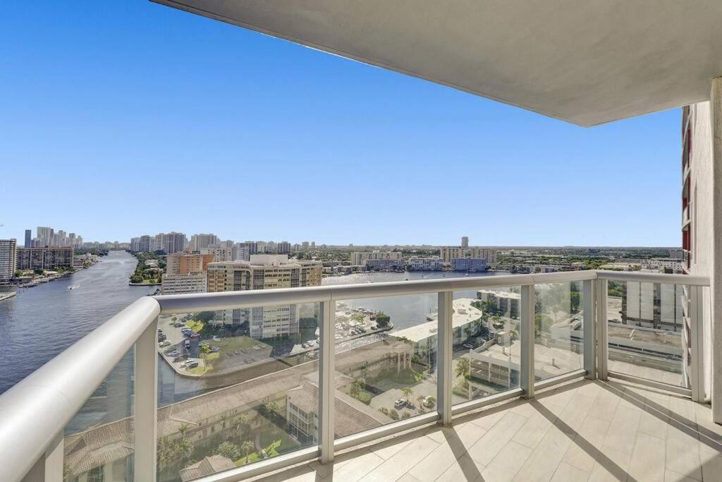 Modern Ocean View 3 Bedroom Condo Resort Amenities view 3