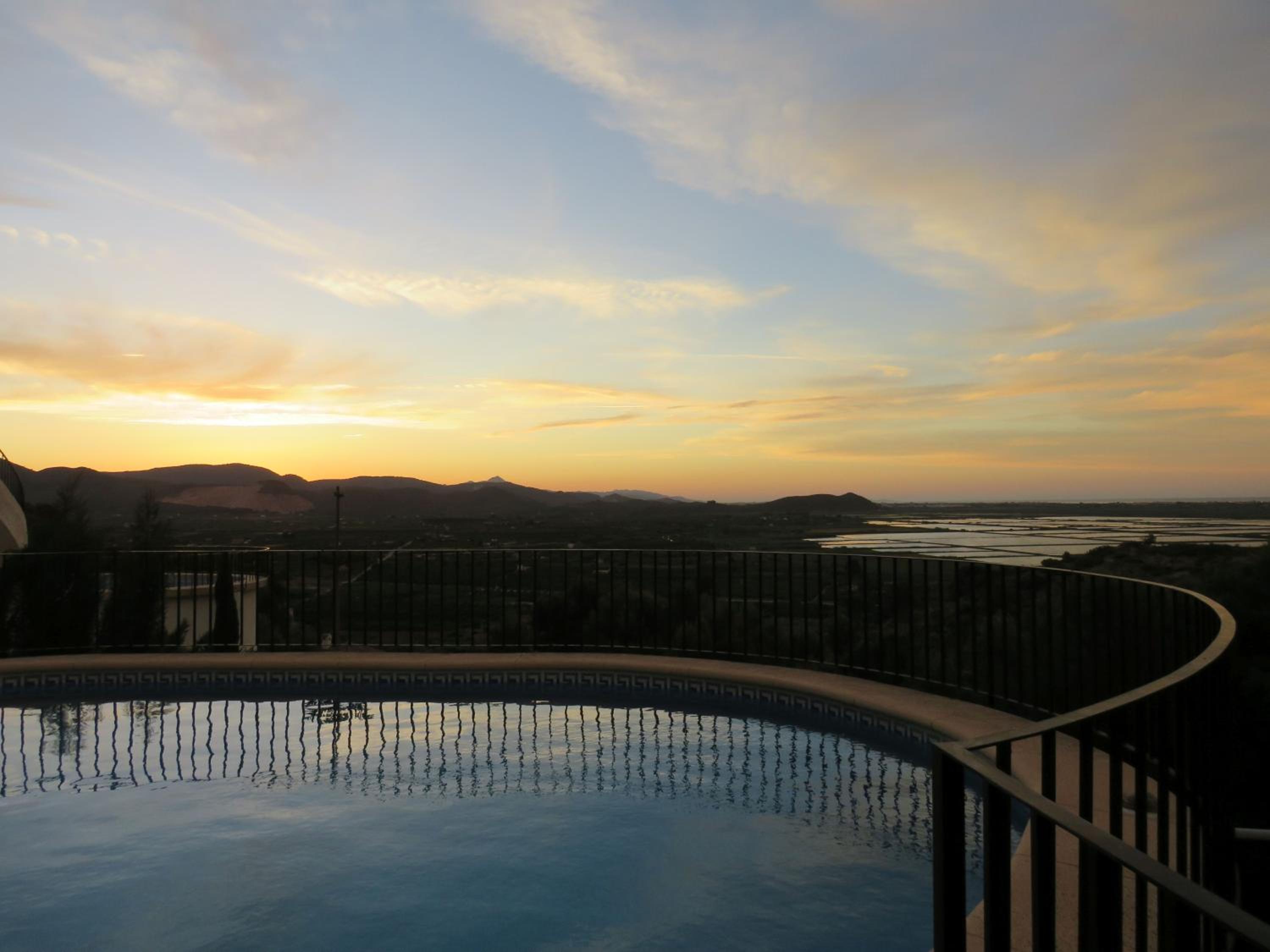 Maison avec logement indépendant, piscine privée et vue mer