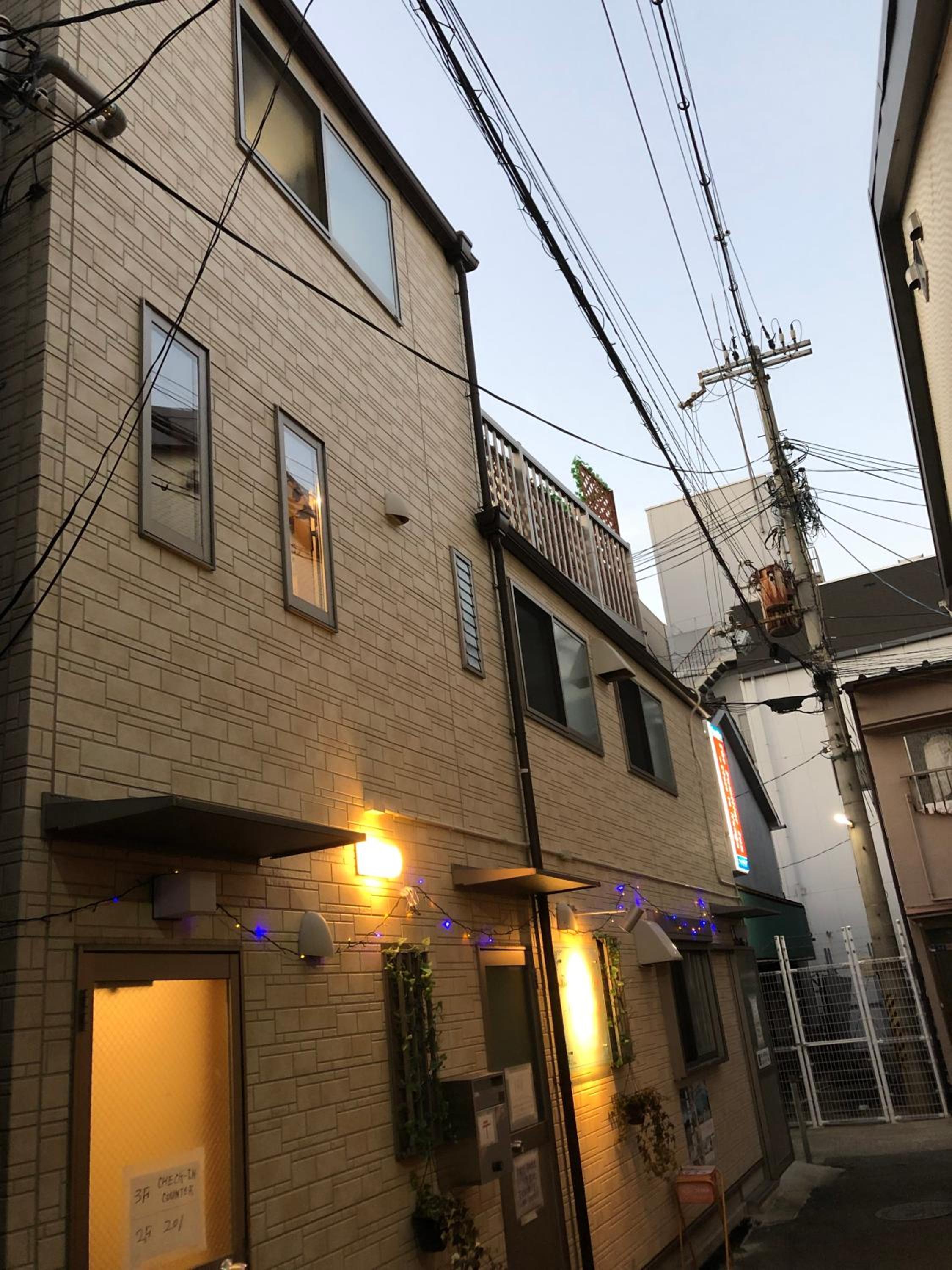 The Familiar Inn ー 2 min walk to subway, 5 min to Namba Station