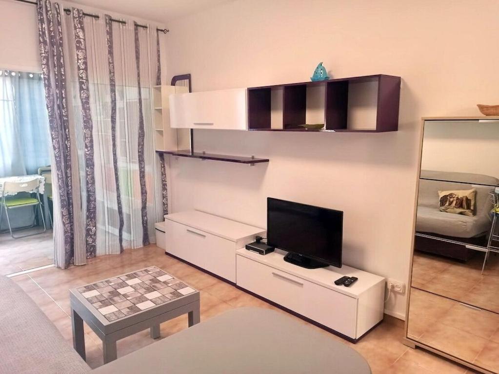 Cozy studio in Costa del Silencio in the south coast of Tenerife view 4