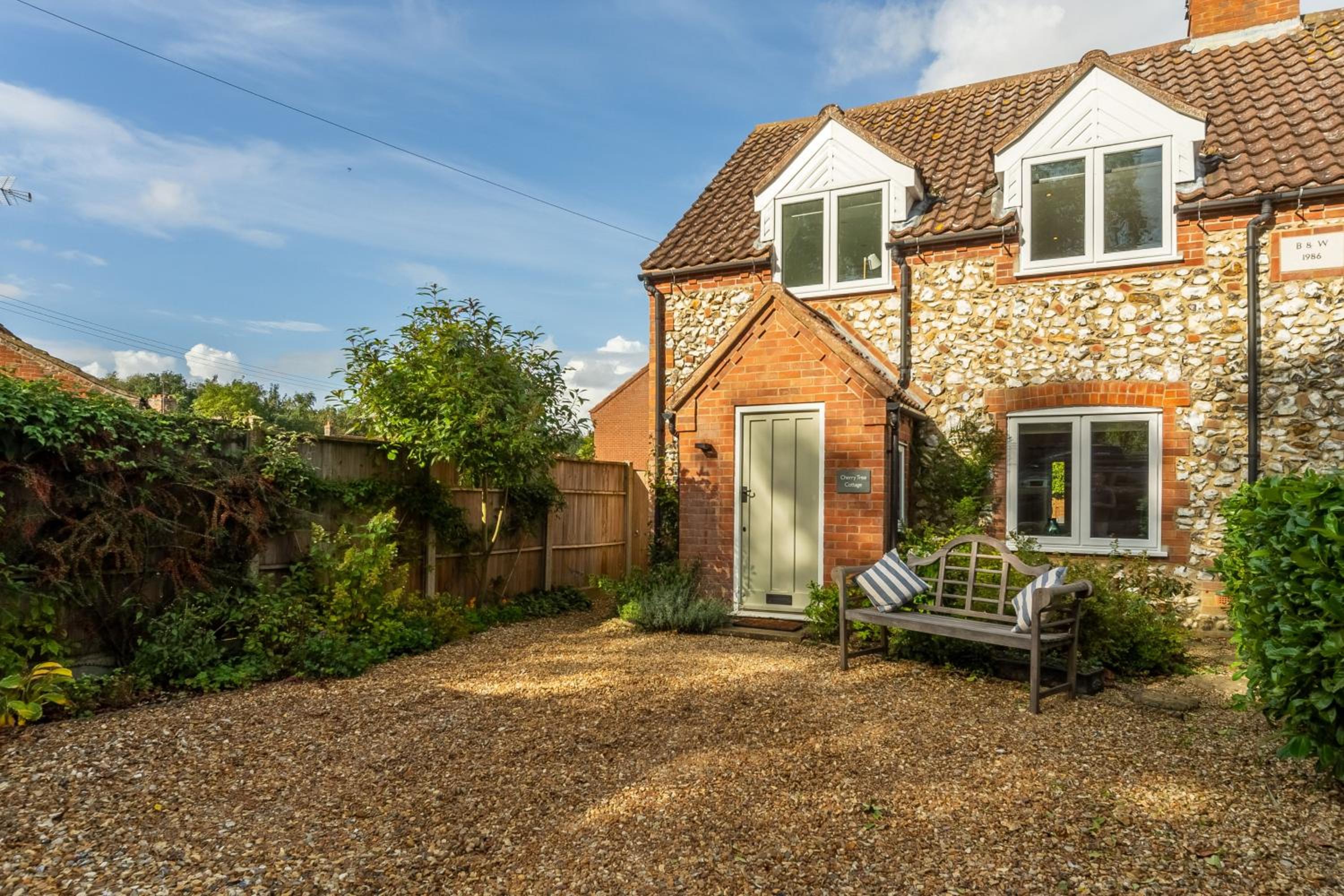 Cherry Tree Cottage GB view 5