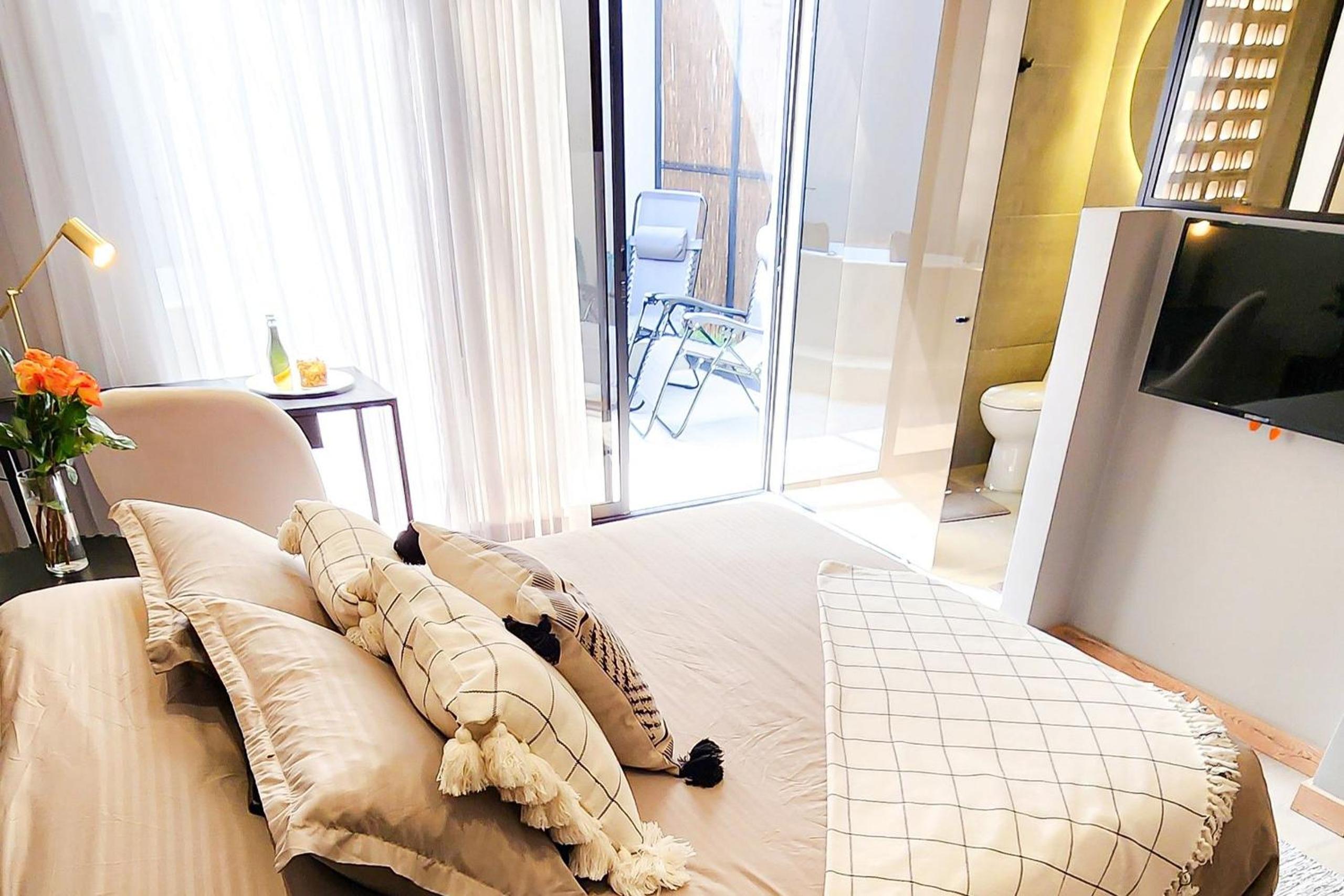 Las Lomas Luxury Lofts
