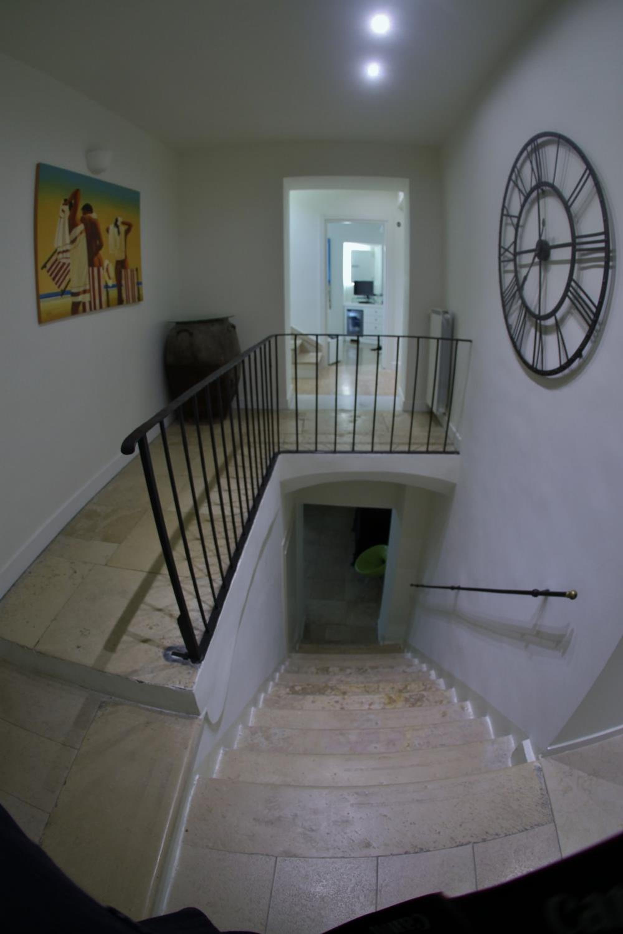 Edificio 15 House Elite