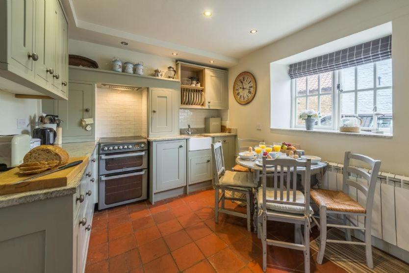 Pear Tree Cottage 2 view 3