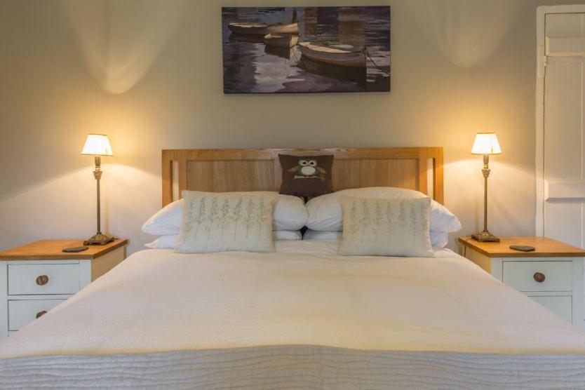 Pear Tree Cottage 2 view 4