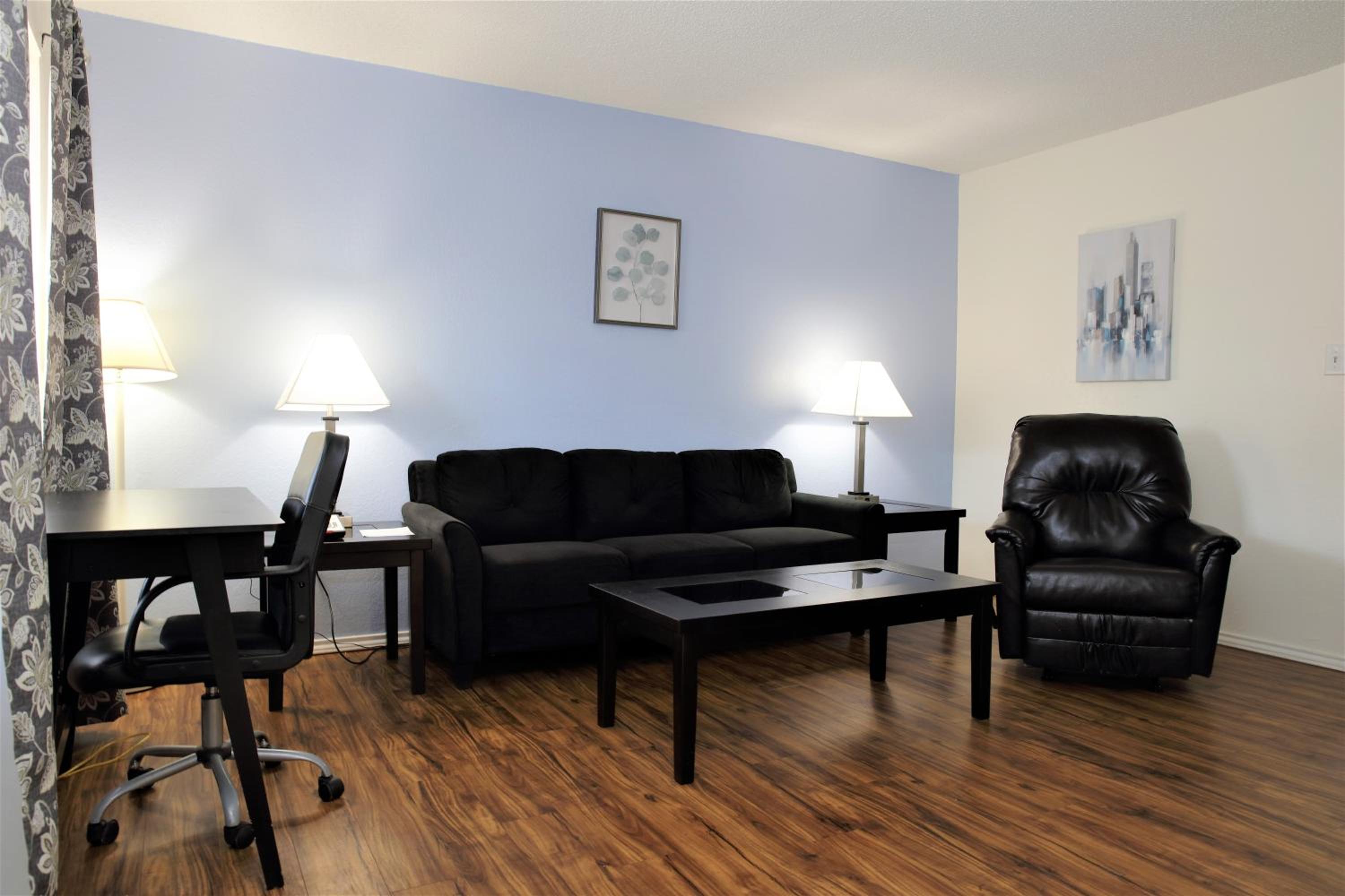 Victoria Palms Inn and Suites - Property Image 48