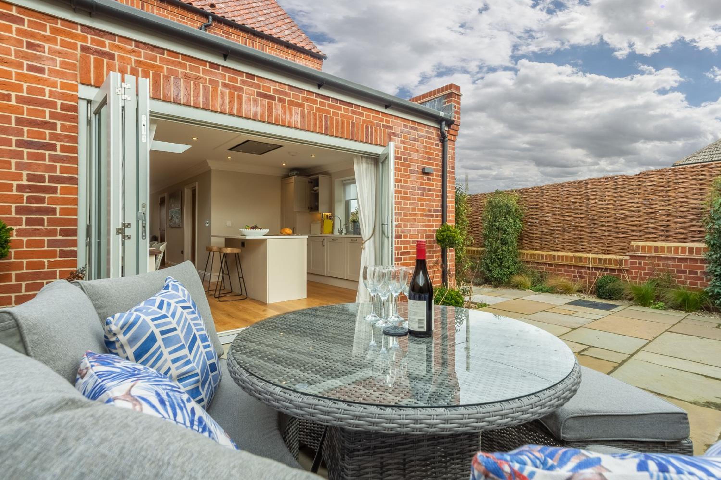 3 Knights Cottages view 5