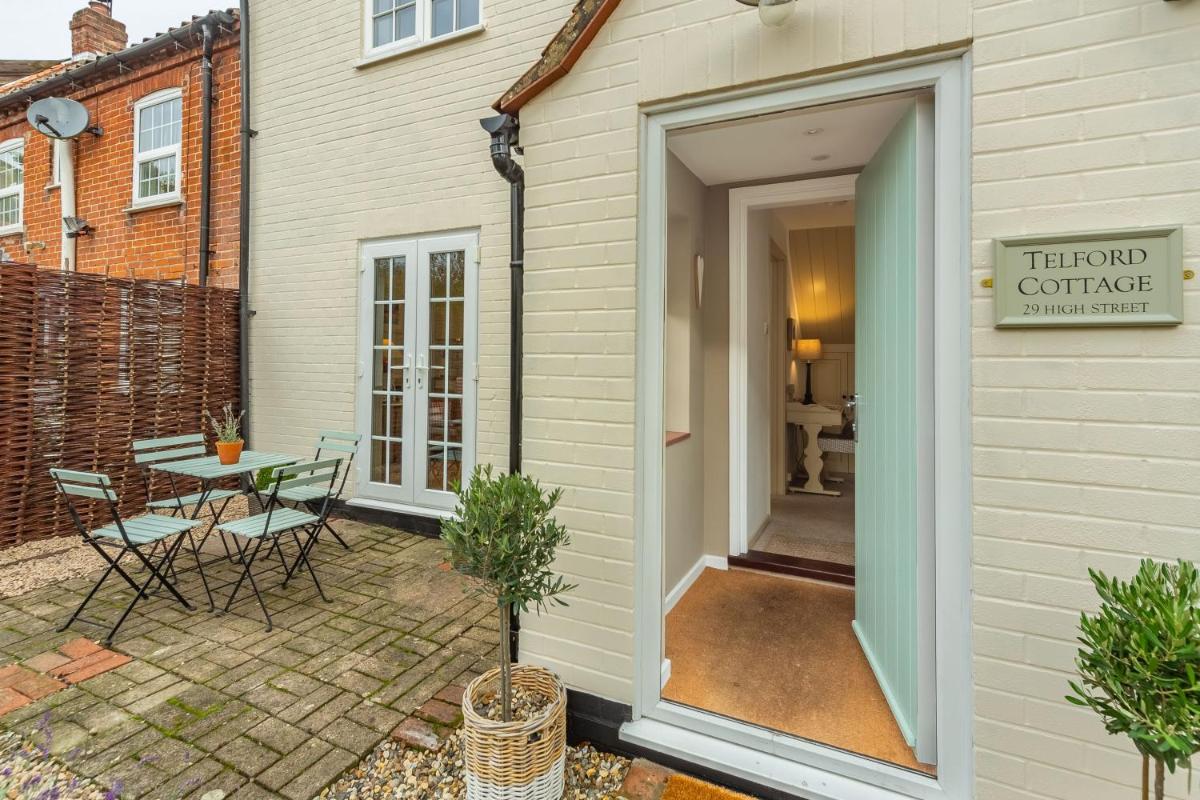 Telford Cottage view 3