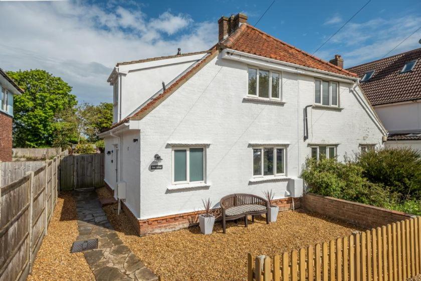 Tide Cottage WR view 3