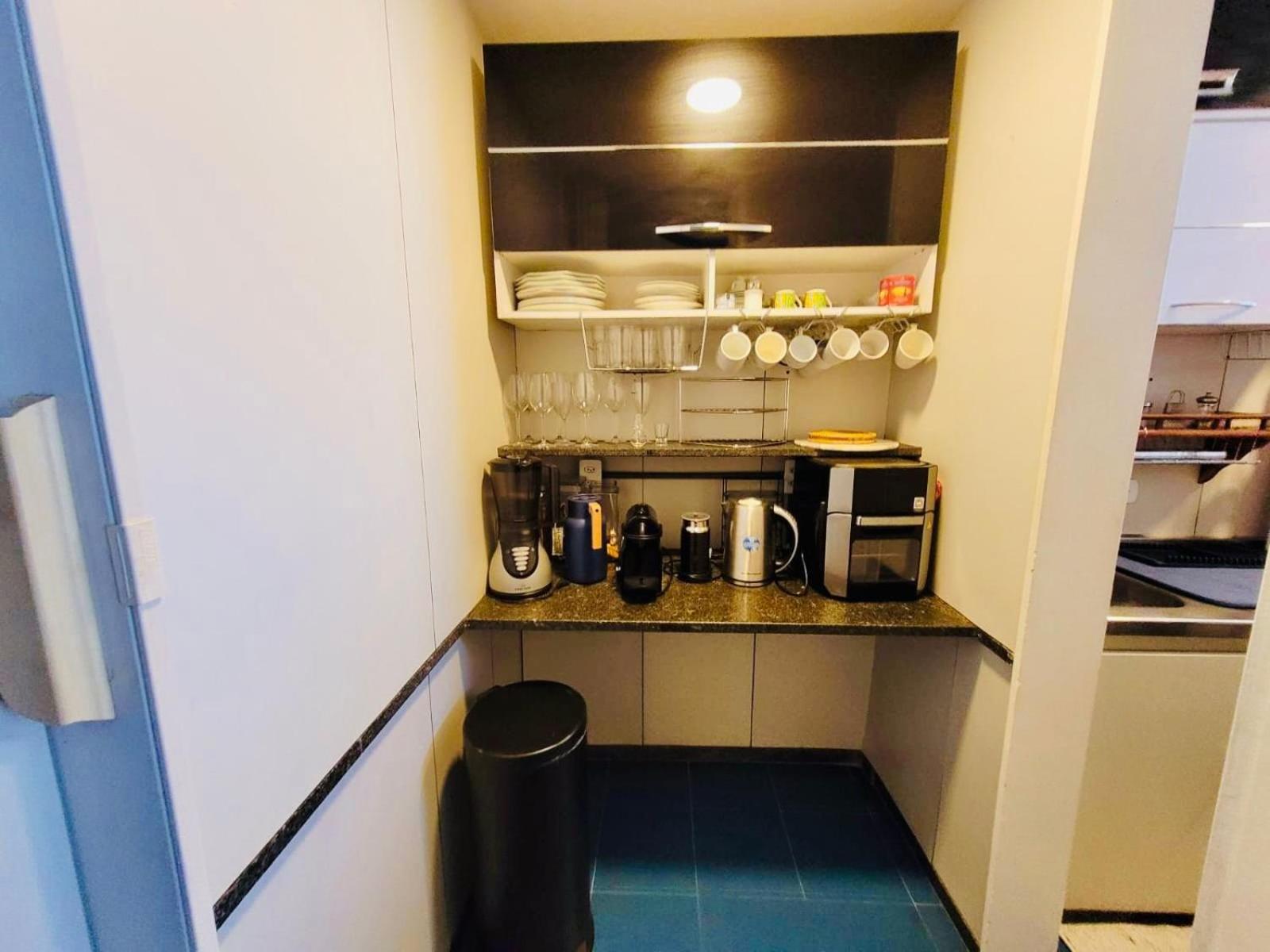 Leblon Flat Service 2 Bedrooms Sea View