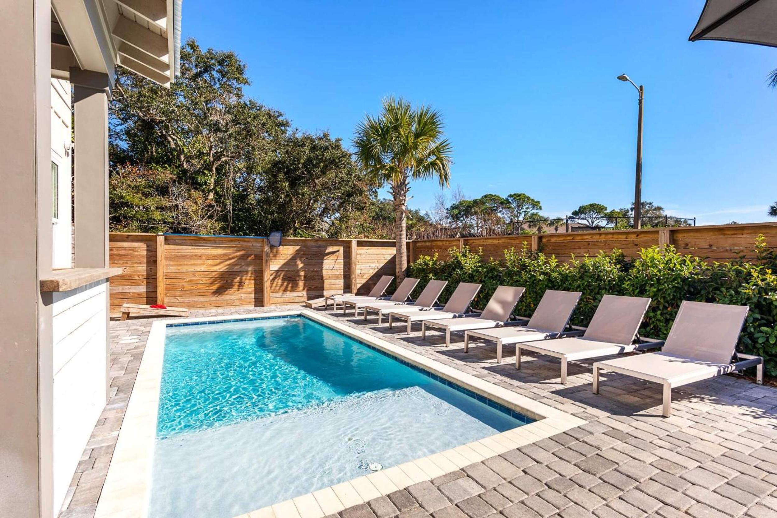 Private Pool Free 6 Seat Golf Cart 4 Min to Beach view 4