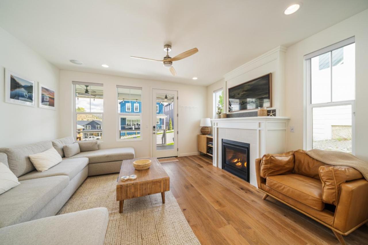 Dock Holiday with Carriage House #134