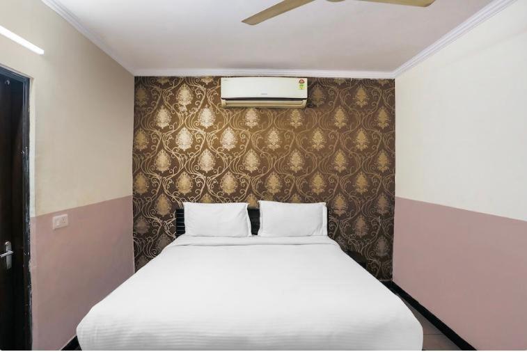 Hotel O Royal Gold view 3