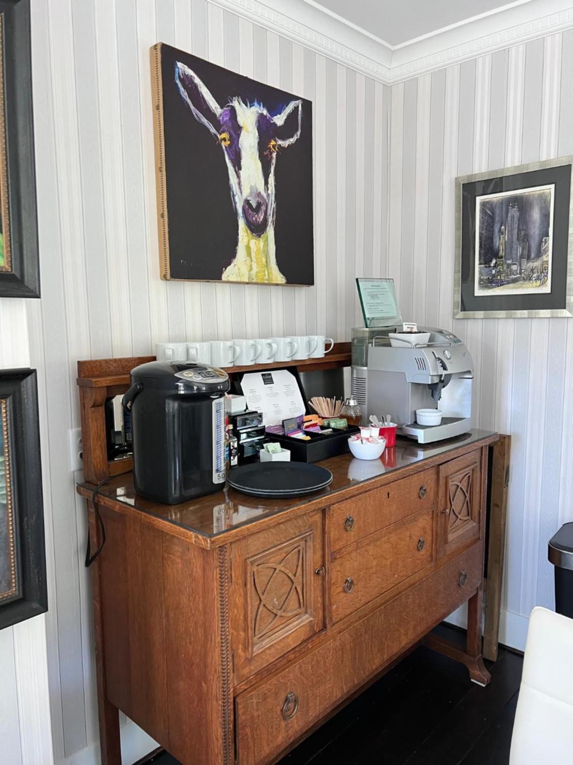 The Platinum Pebble Boutique Inn - Adults Only Property