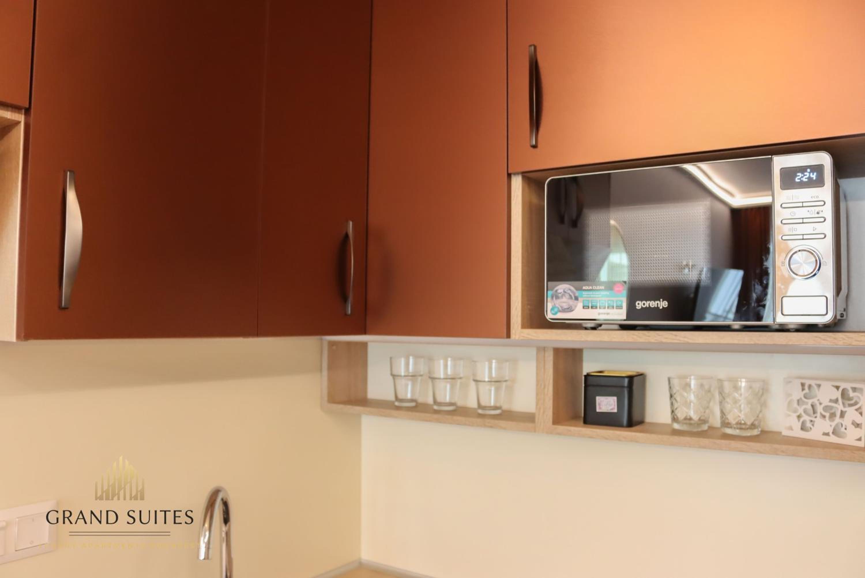 Grand Suites Central