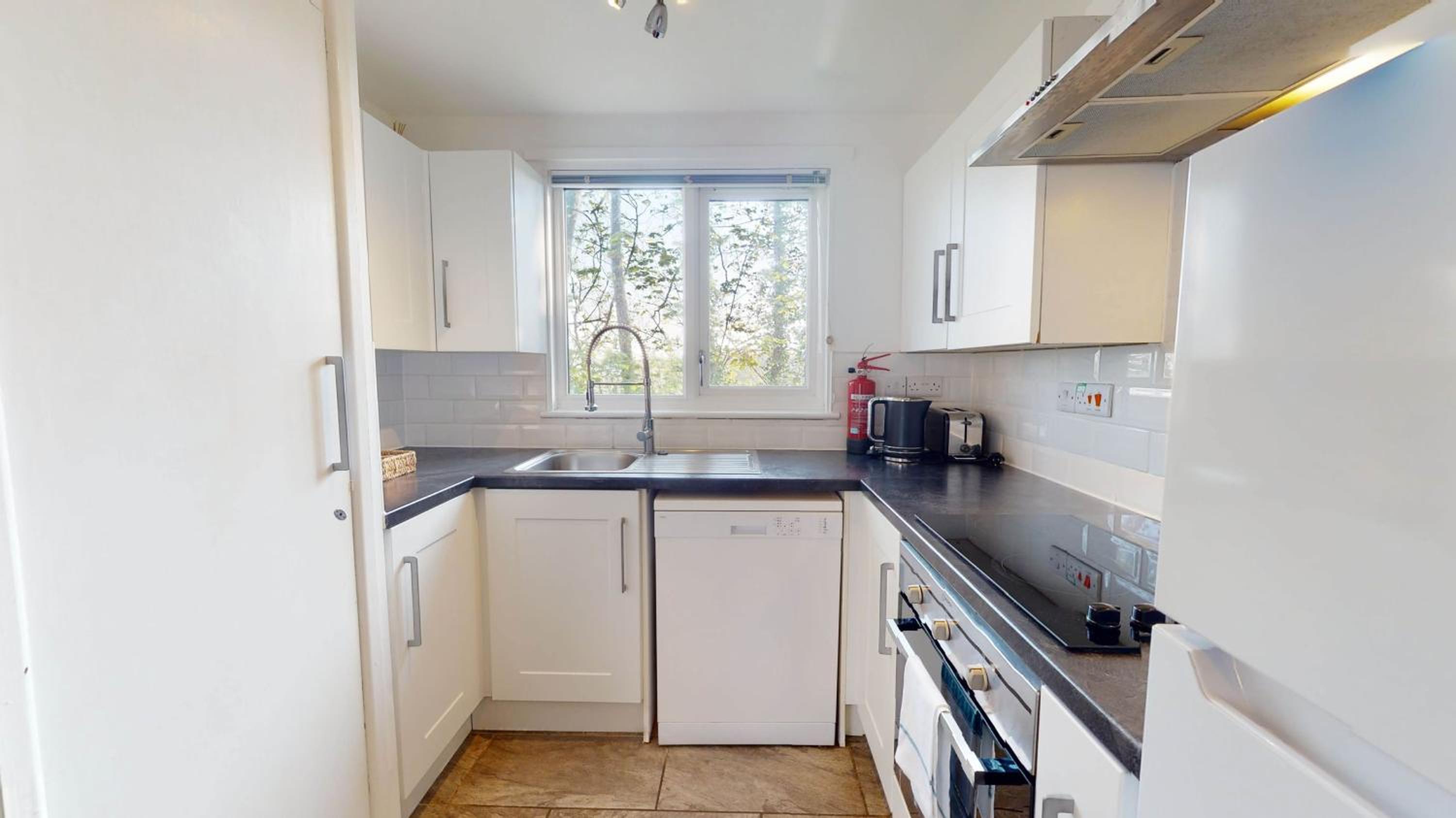 82 Strawberry Hill, Tolroy Manor view 5