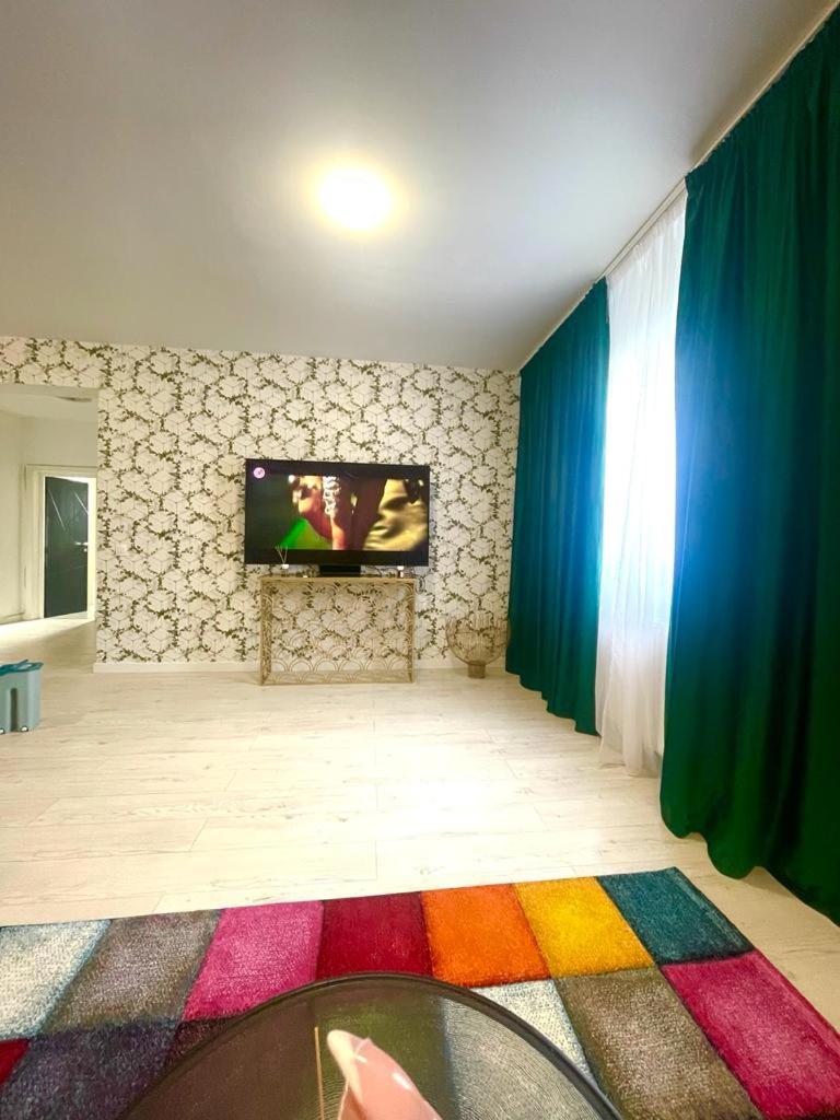 Residence 1 view 4