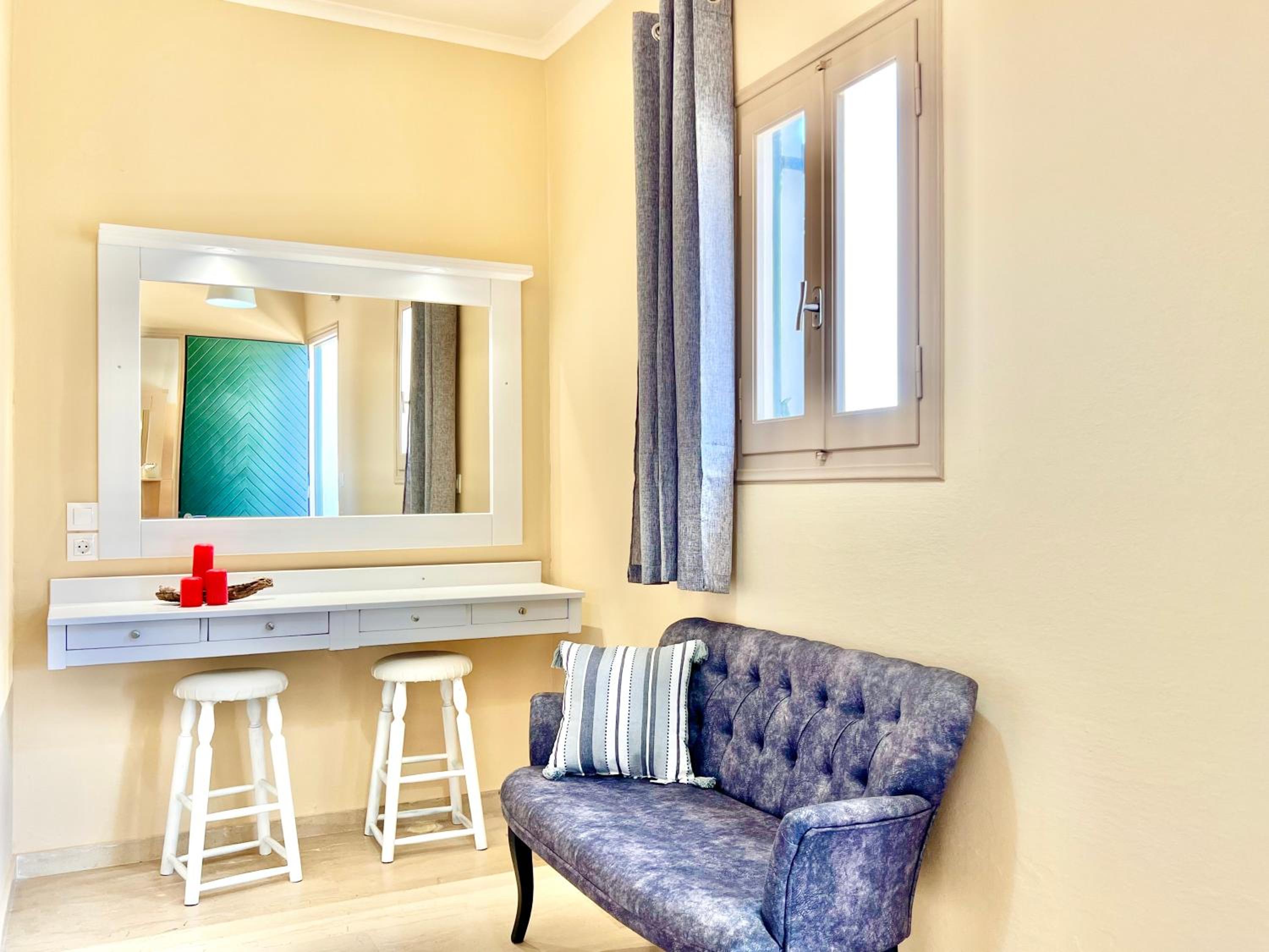 Beachfront Villa Bellevue by DadoVillas