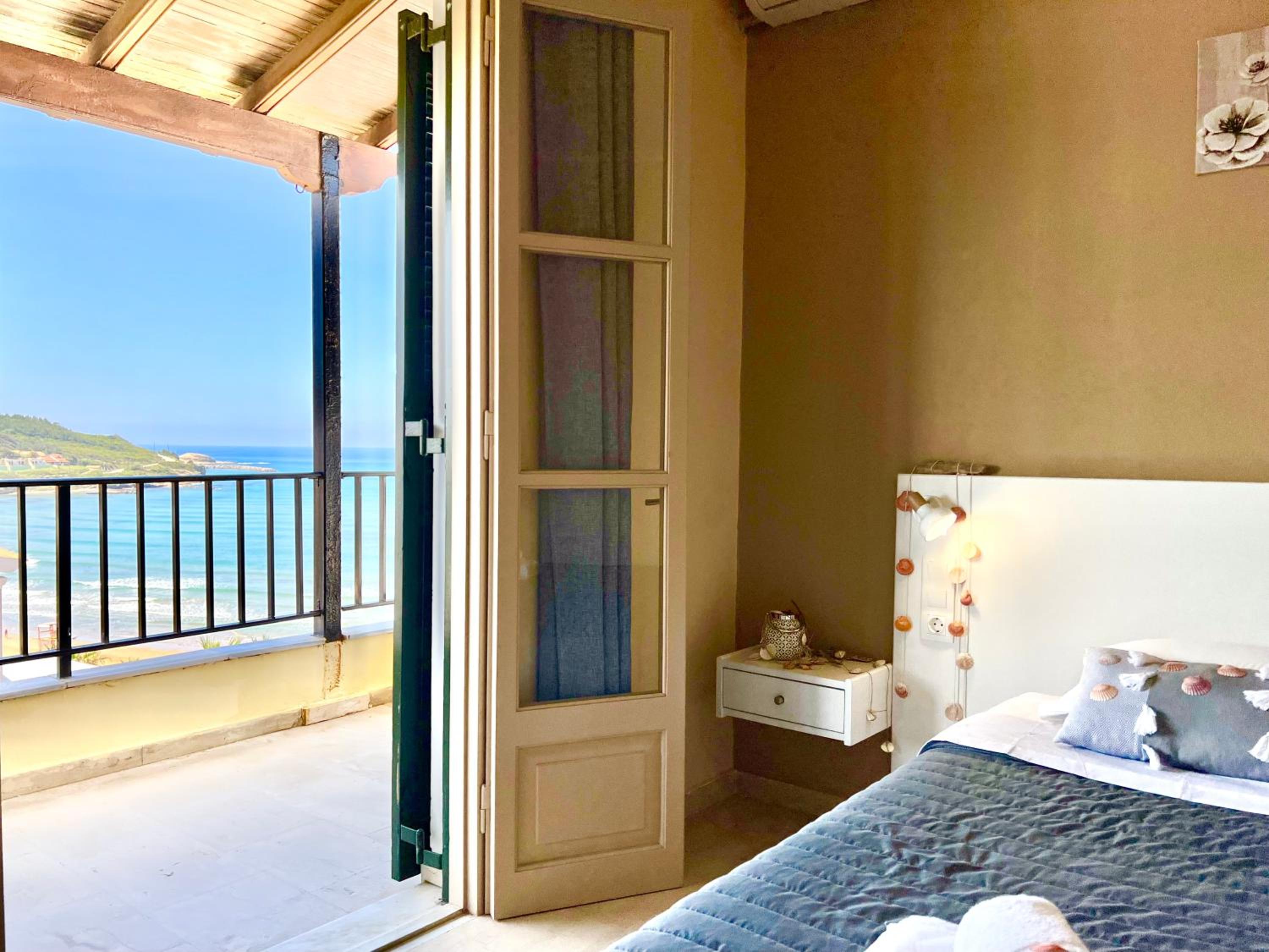 Beachfront Villa Bellevue by DadoVillas