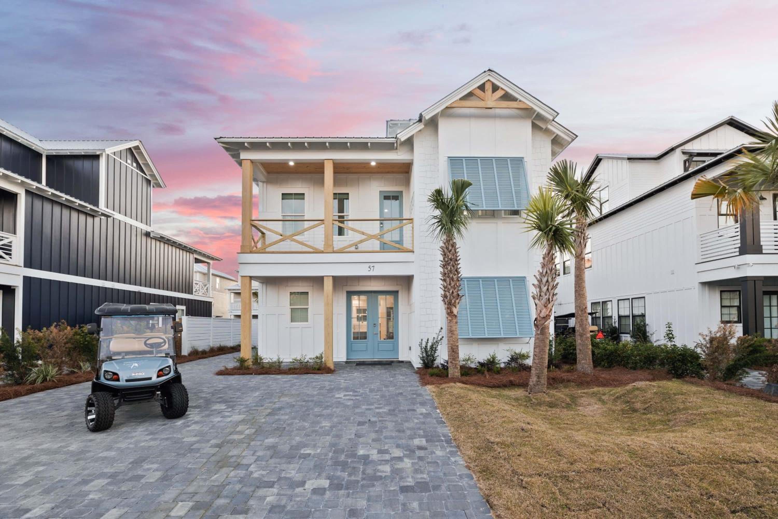 New Private Pool Spa Free Golf Cart 4 Min to Beach view 4