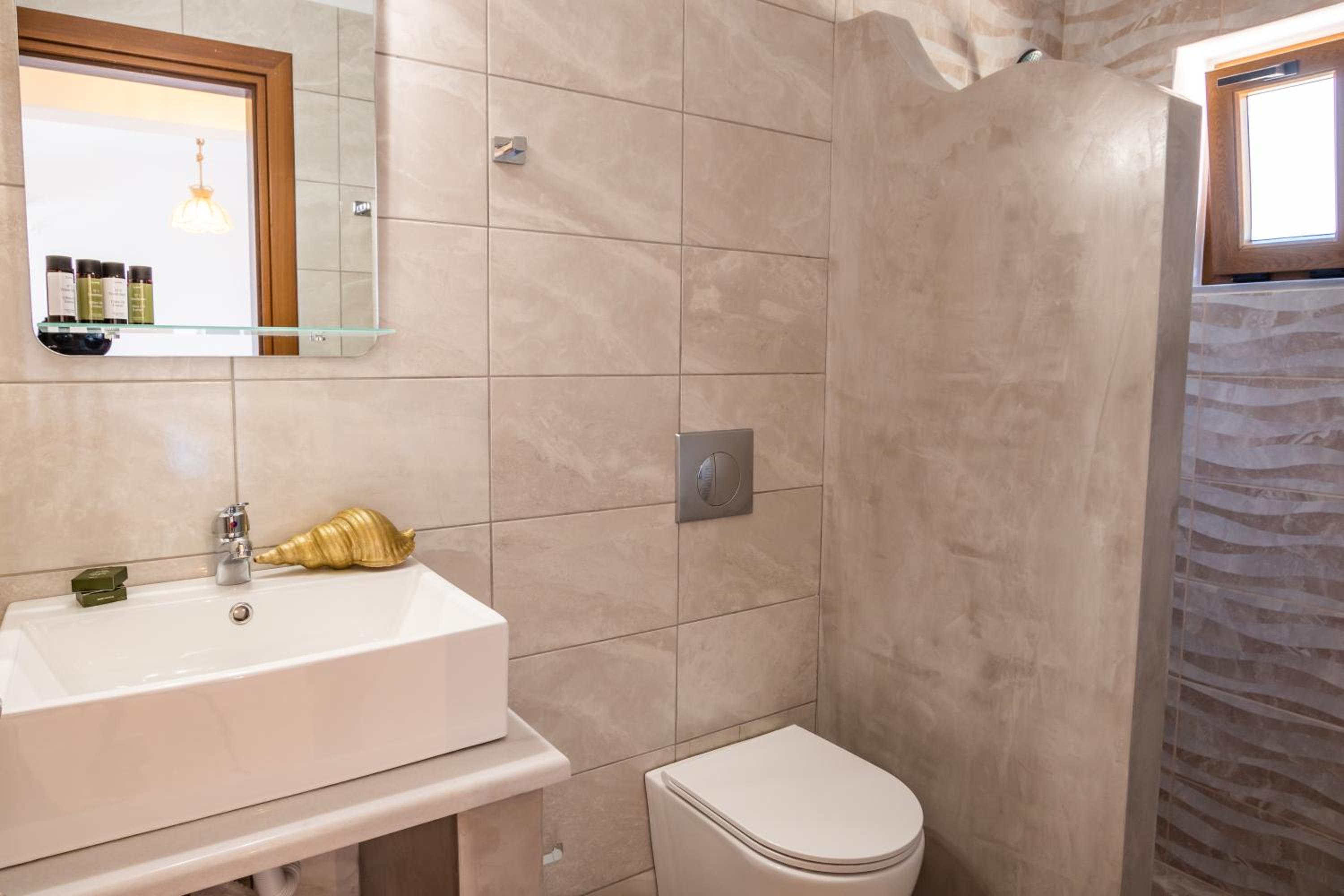 Enalia Suites
