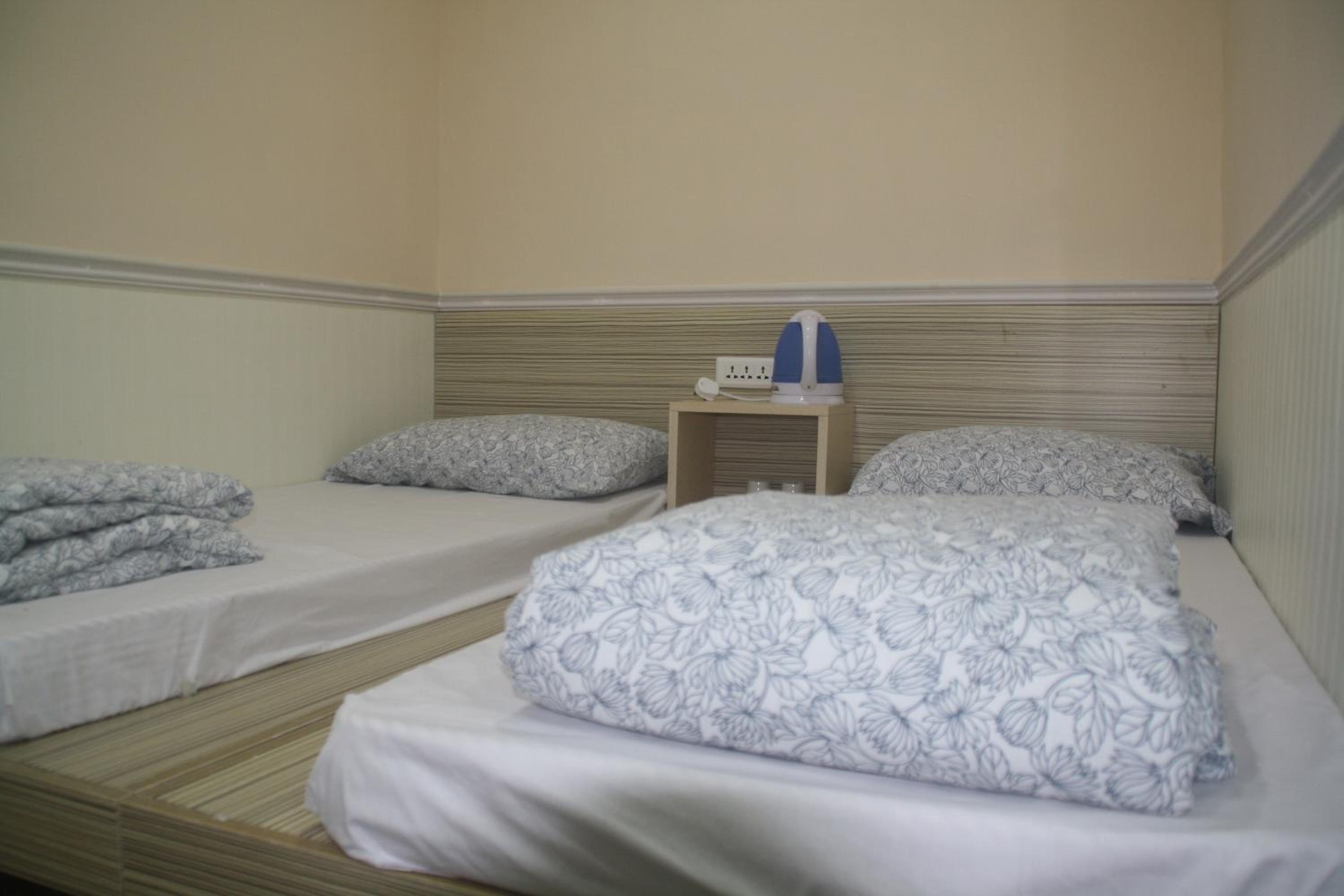 K & B Hostel