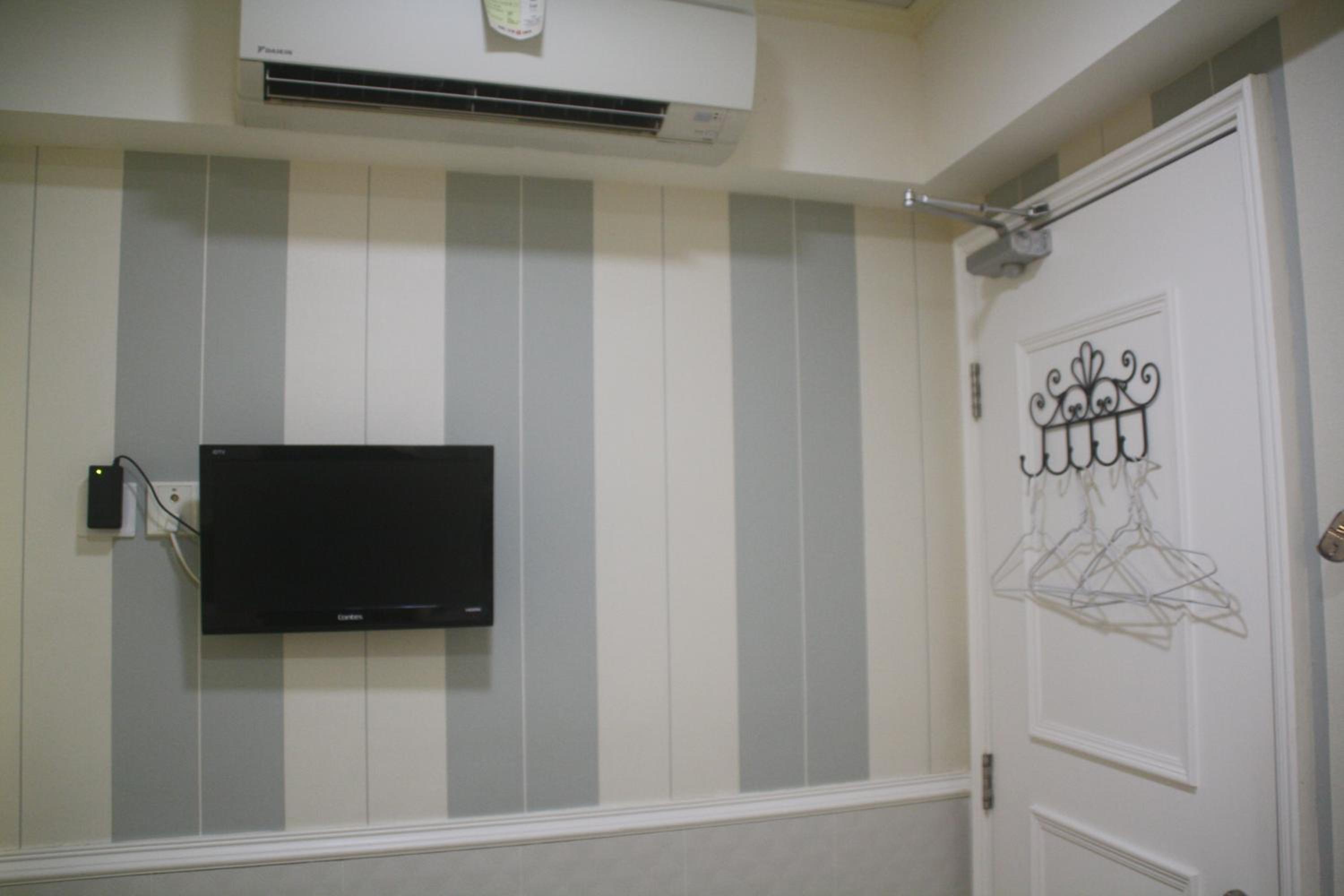 K & B Hostel