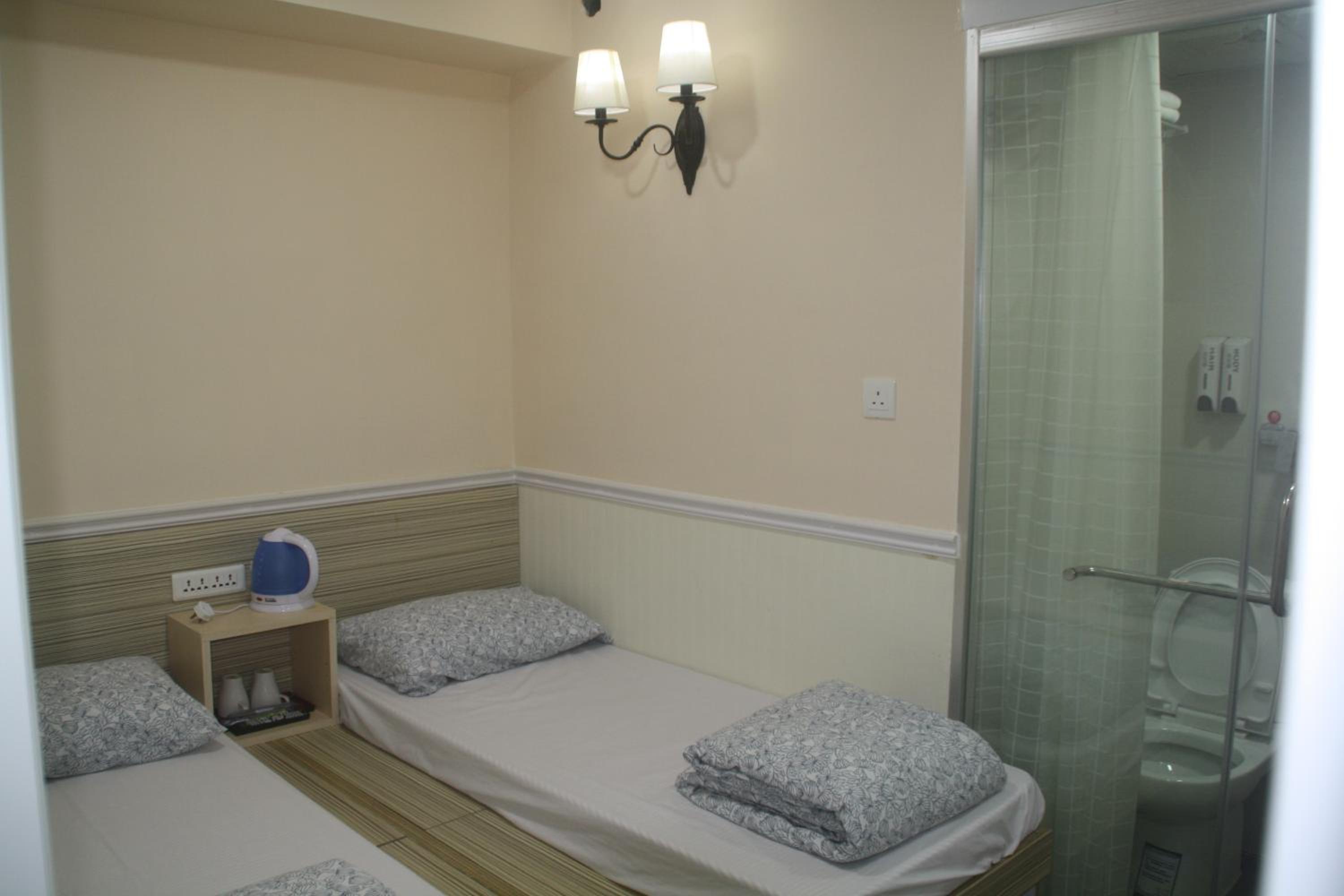 K & B Hostel