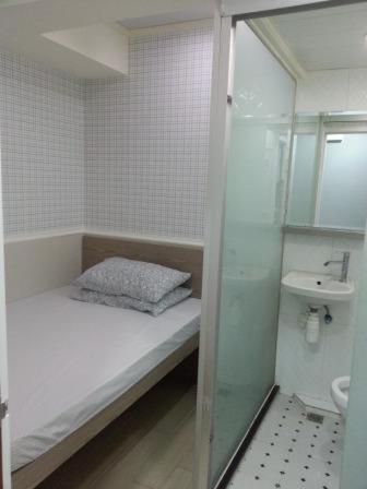 K & B Hostel