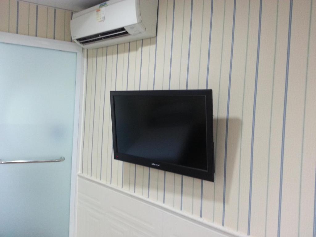 K & B Hostel