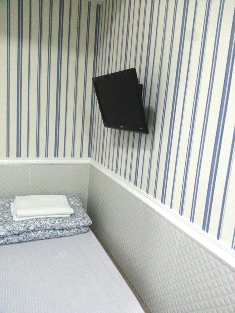 K & B Hostel