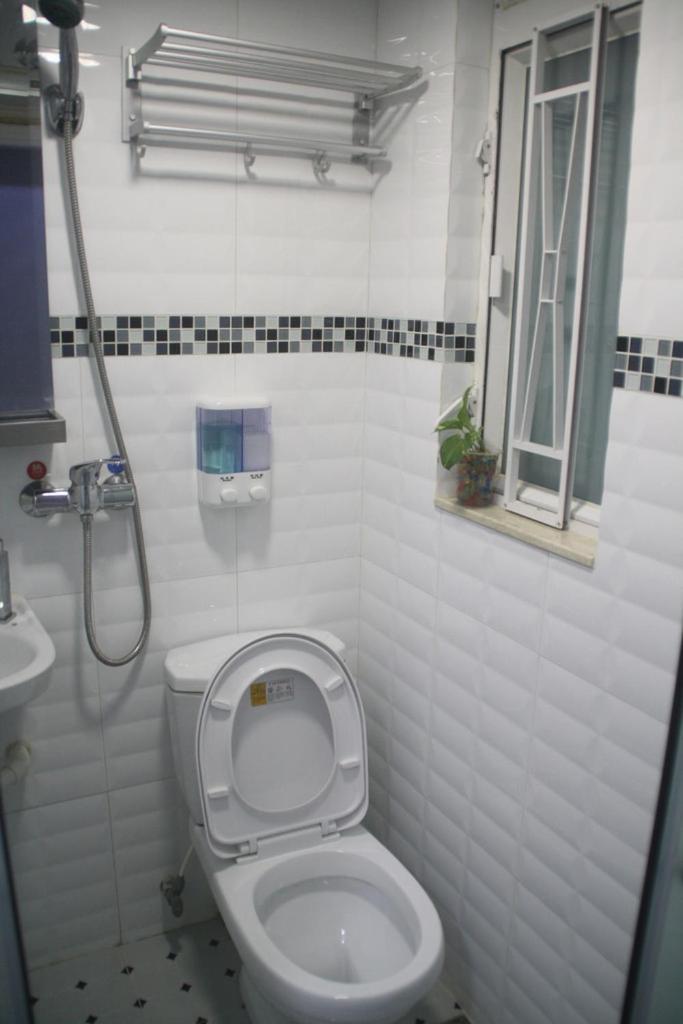 K & B Hostel