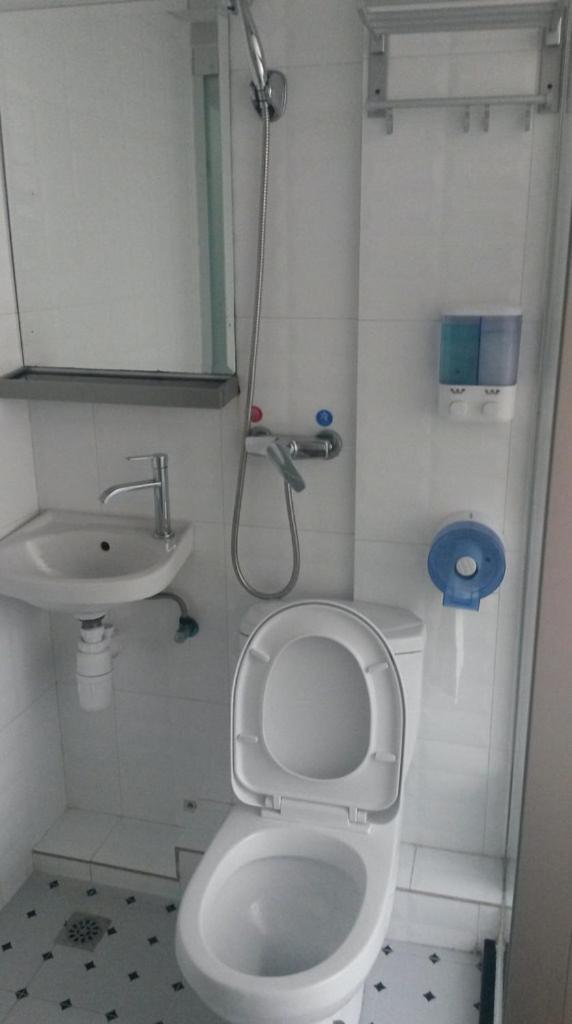 K & B Hostel
