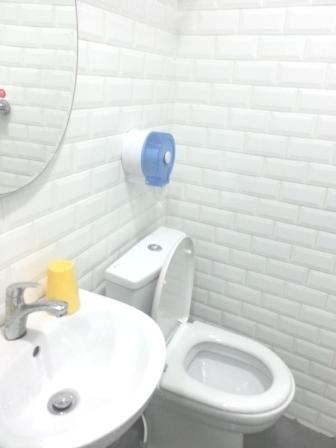 K & B Hostel