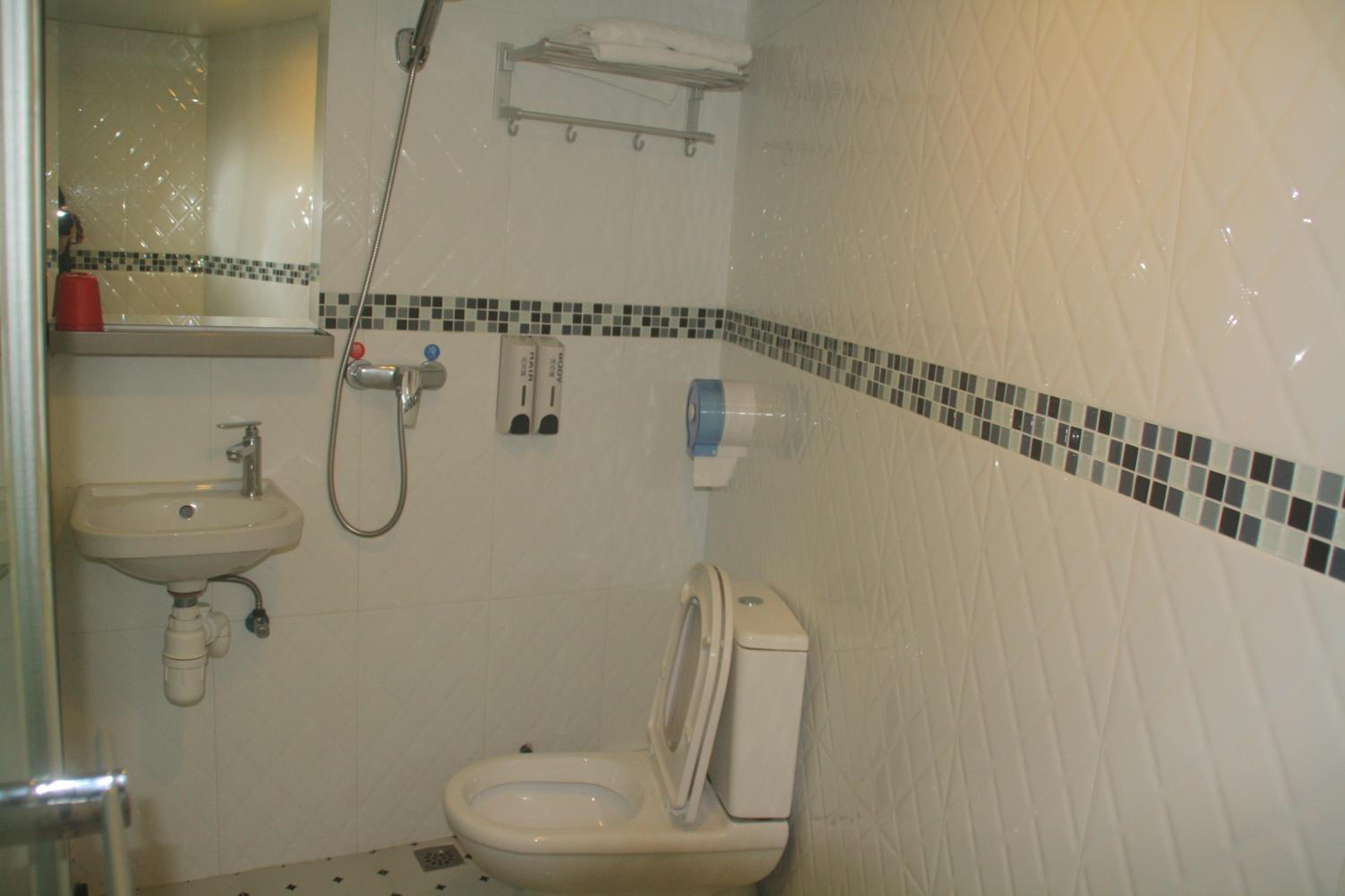 K & B Hostel