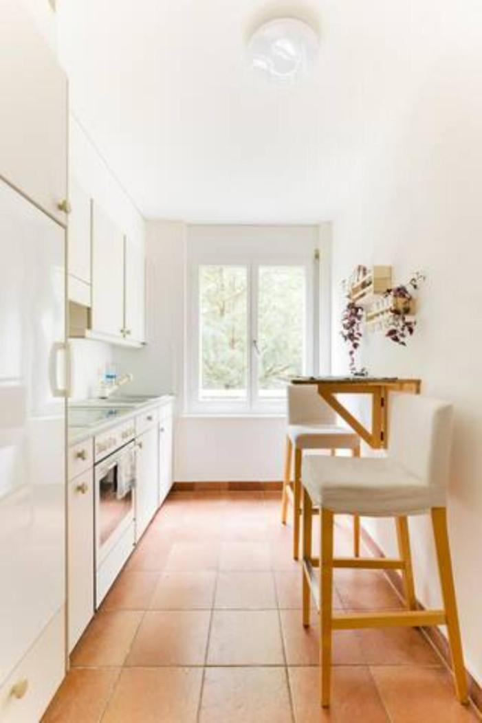 Spacious 52 sqm Cozy Flat - Free Parking - 10 min to Lausanne Old Town