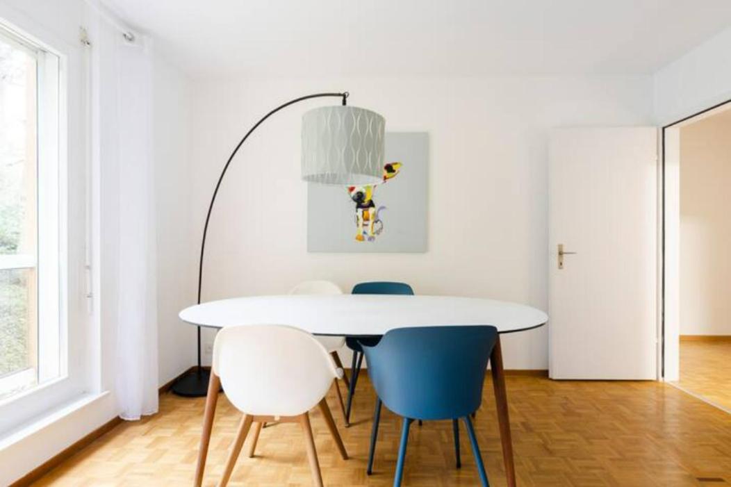 Spacious 52 sqm Cozy Flat - Free Parking - 10 min to Lausanne Old Town