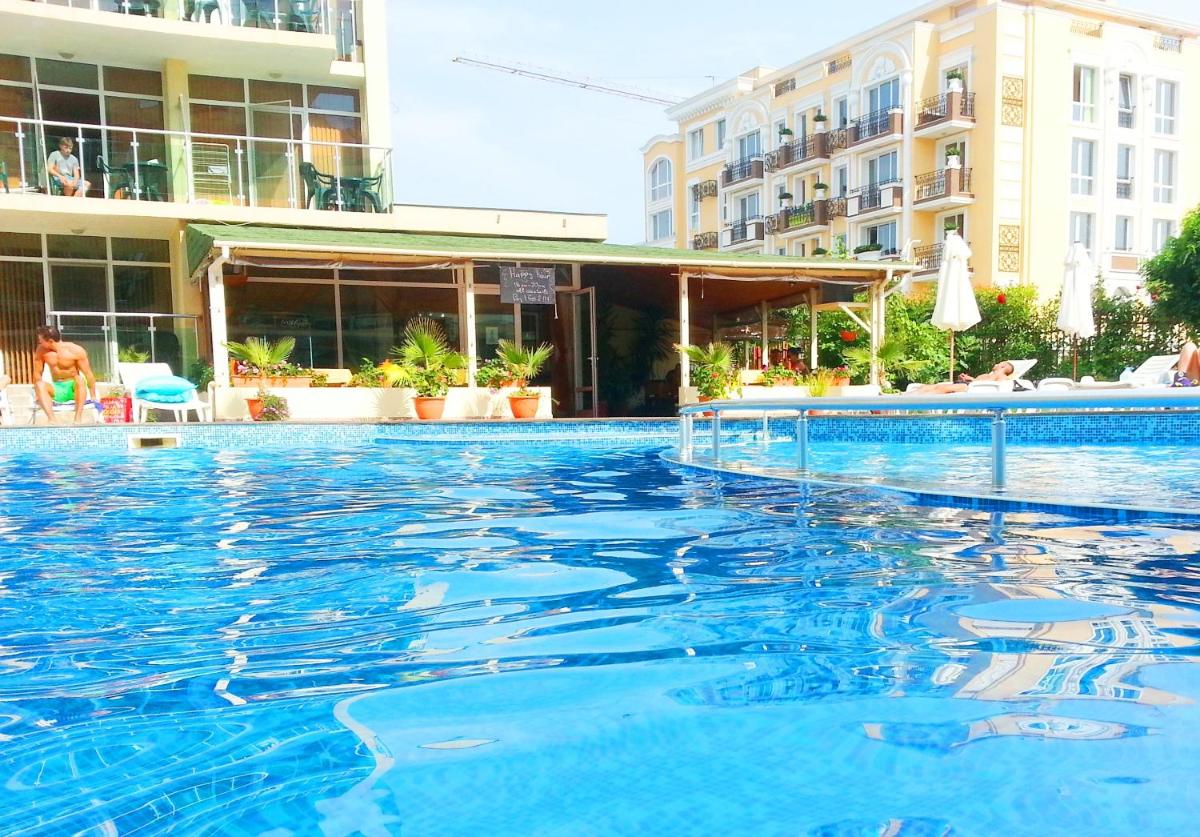 Julia Family - Menada Apartments