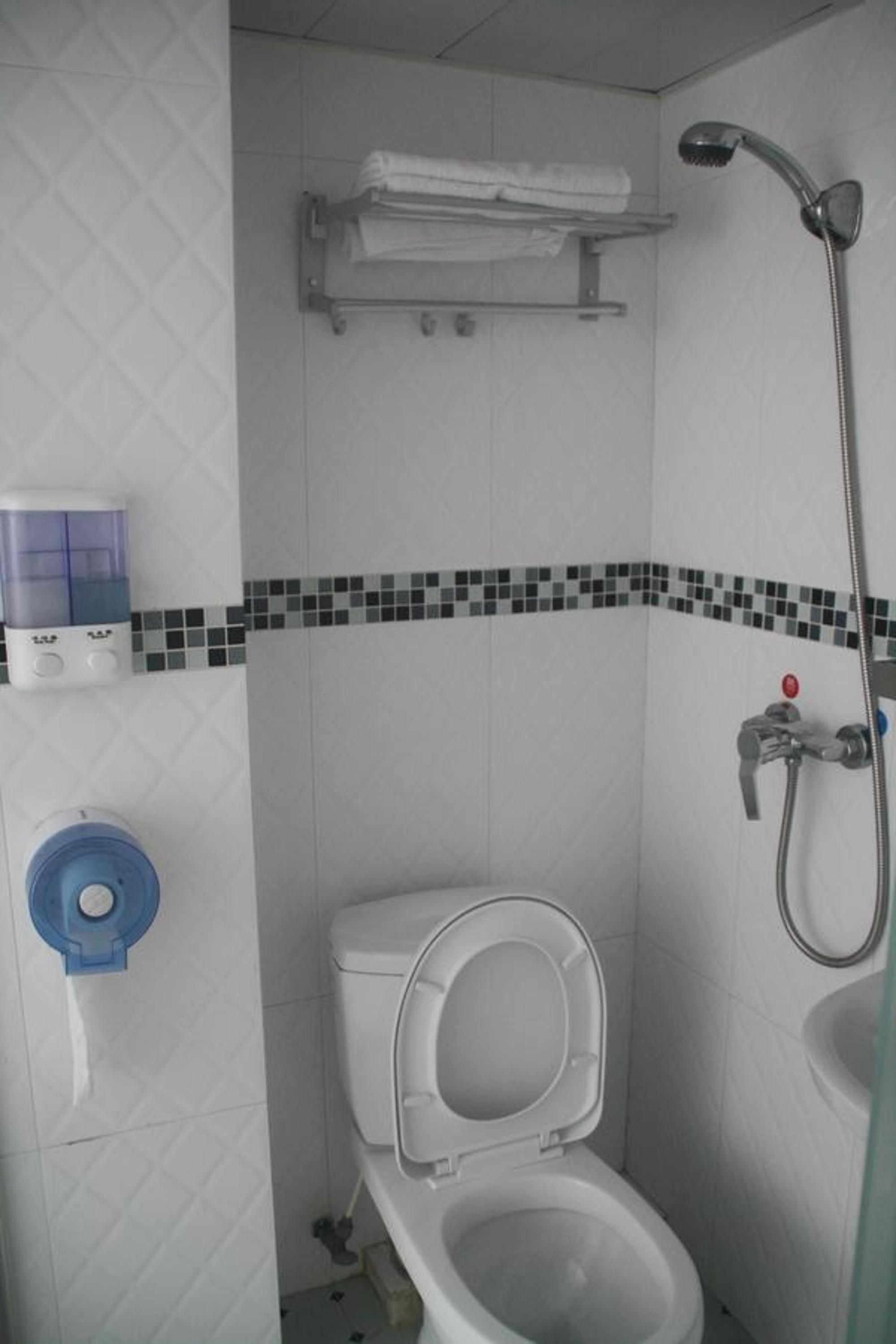K & B Hostel