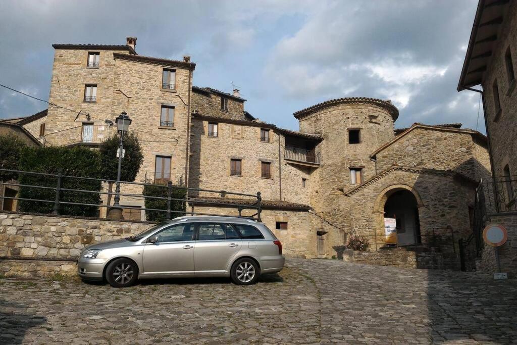Casa in Borgo Medievale in Toscana view 2