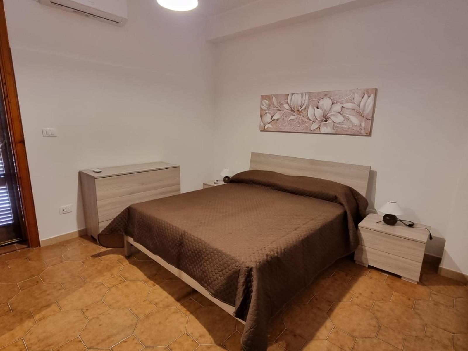 Villa Pina Arenella view 3