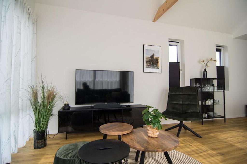 Ferienhaus mit Zugang zum Wasser view 5